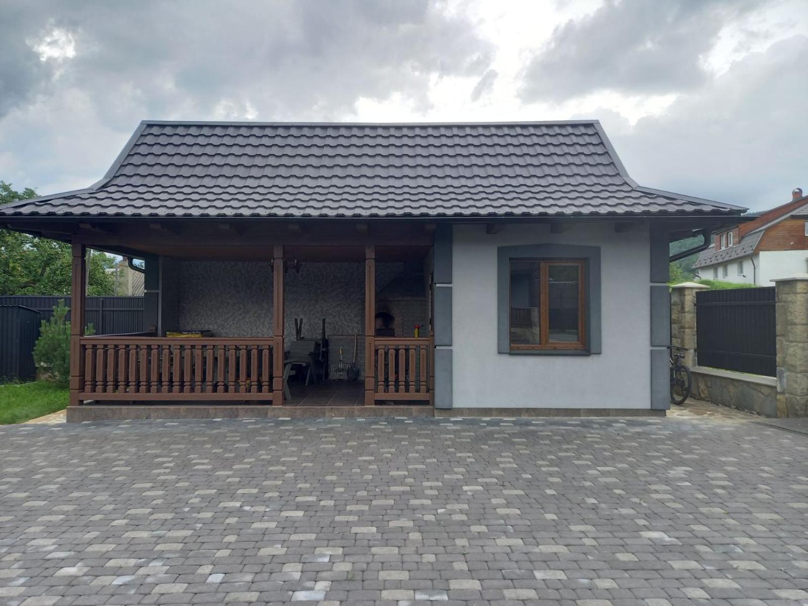 Гуцульська Хата Otel Yaremche Dış mekan fotoğraf