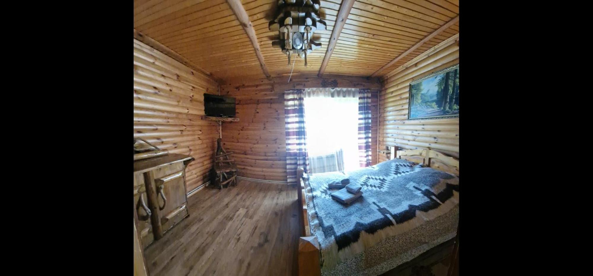 Гуцульська Хата Otel Yaremche Dış mekan fotoğraf
