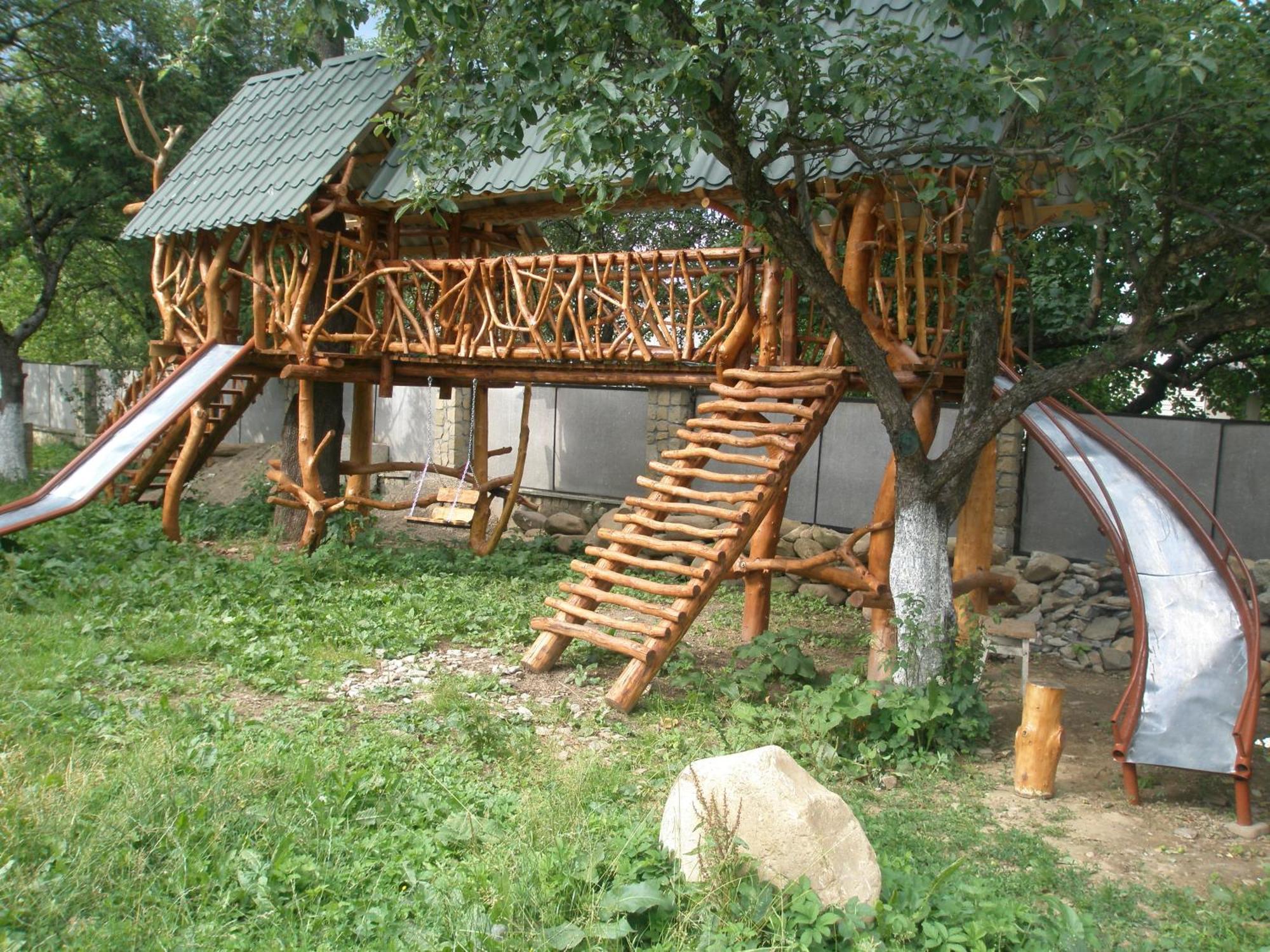 Гуцульська Хата Otel Yaremche Dış mekan fotoğraf